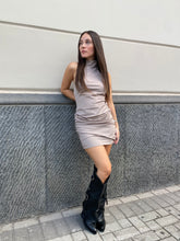 Abito corto scollato dietro 43745